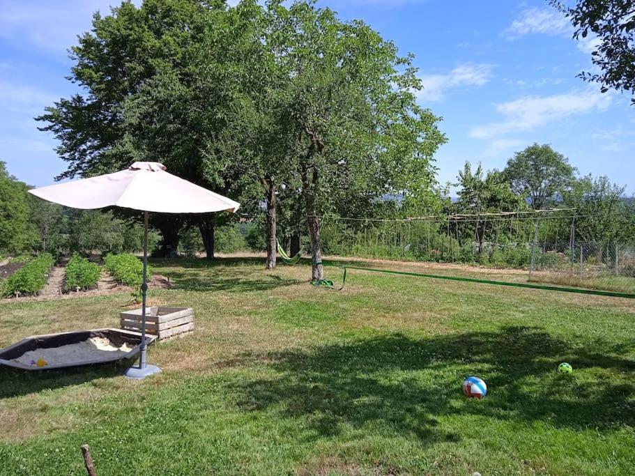 Les Jardins Des 3 Provinces- Gite Montcharvot Kültér fotó